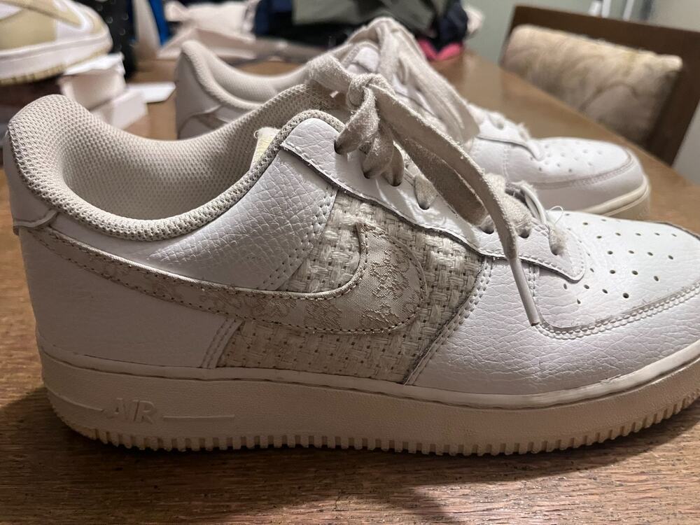 Nike Wmns Air Force 1 ‘07 SE White Sneakers DO9458-100 Womens Size 10 Flower
